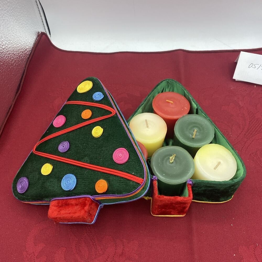 Vintage-Green Velvet Christmas Tree Trinket Jewelry Box With Lid.Filled W/6 Cand